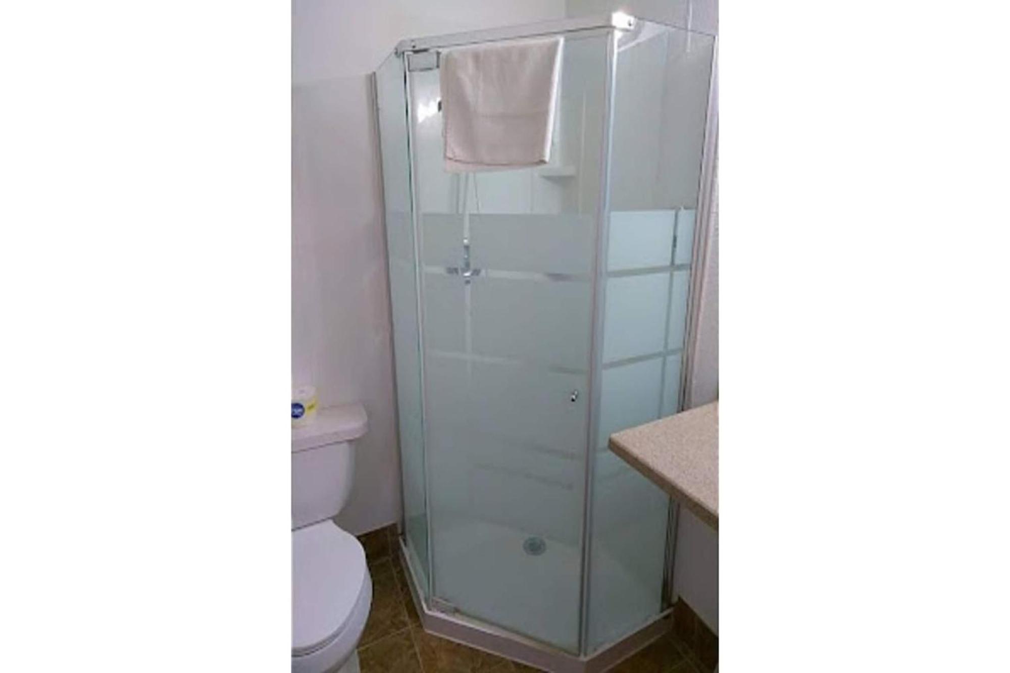 Colonial Inn Extended Stay By Oyo New Ulm Bagian luar foto